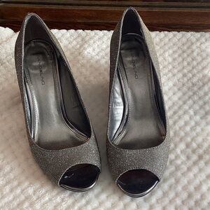 Bandolino Women's Glittering Silver Peep Toe Heels